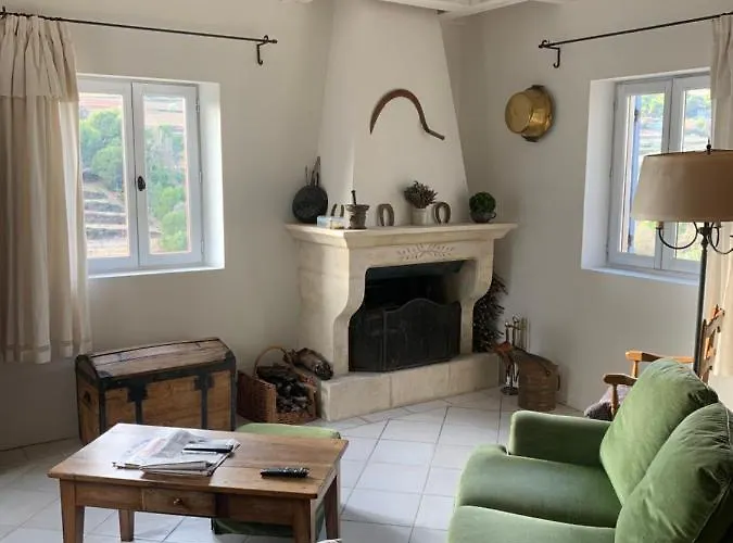 Des Genets Tatil Evi Nyons